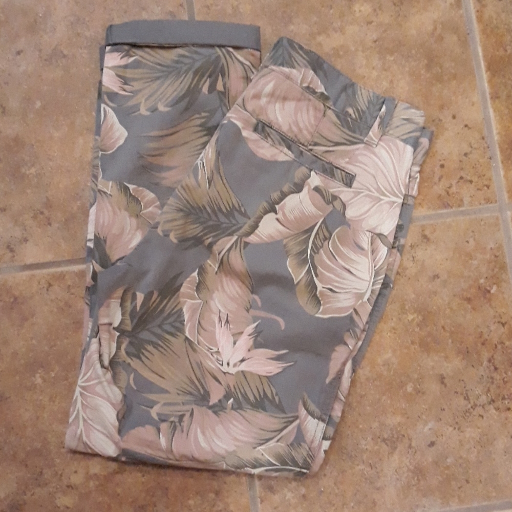 Gap printed Girlfriend Chino 4